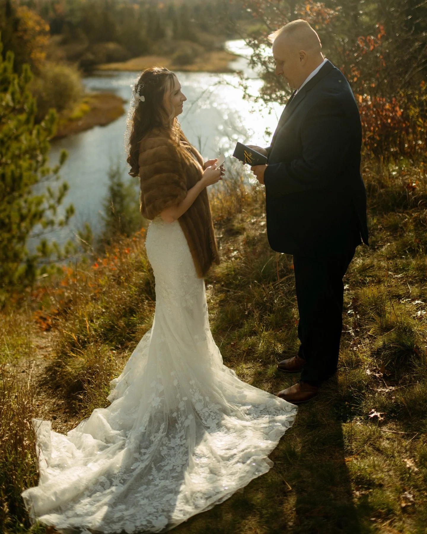 Private vows over the Au Sable 🤎🌲
