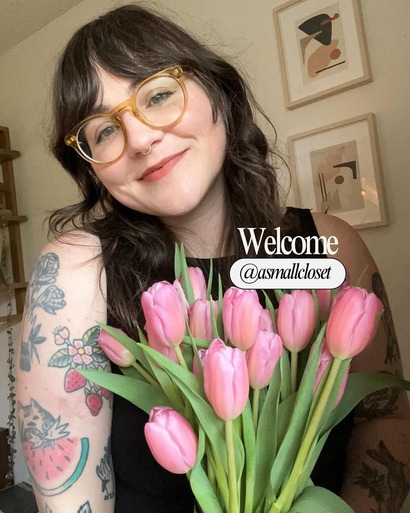 Meet @asmallcloset 🌷

Lyndsey is a Portland-based lifestyle creator who prioritizes the environment while sharing personal style and home design. She also shares about day-to-day life things like parenting, budgeting, her love of sewing clothes and 