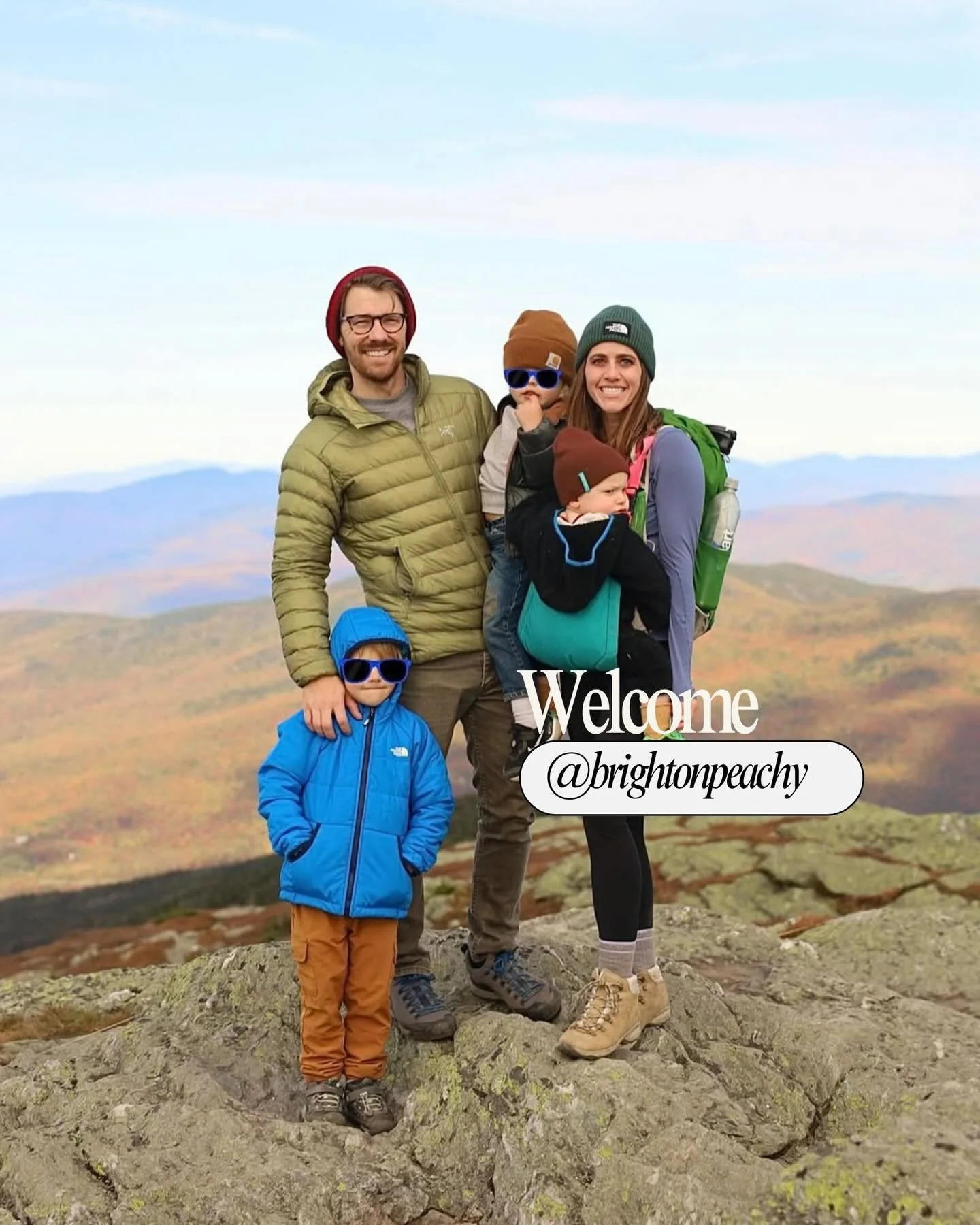 Say Hello to @brightonpeachy 🥾

Brighton is a former medic in the ER and Search and Rescue professional turned mom of three, adventuring through Washington and beyond. With too many hobbies to count, from hiking and surfing to mountain biking, rock 