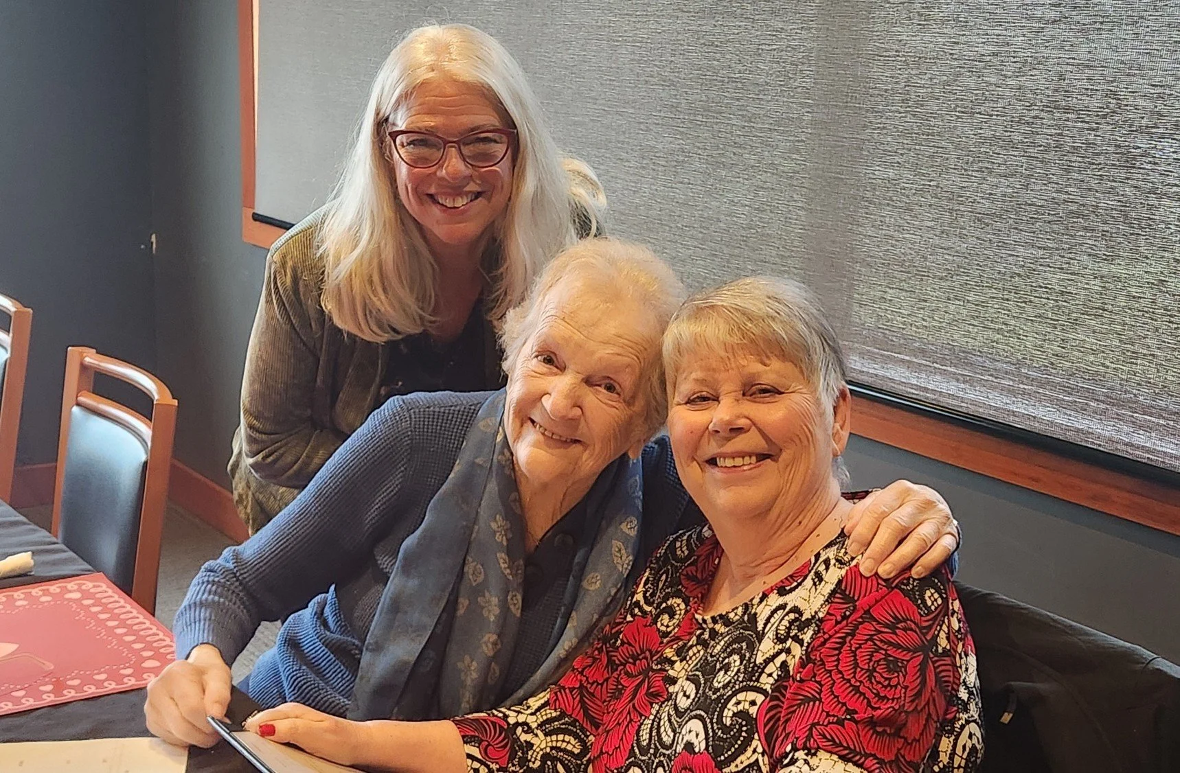(l-r) Carole Graham, Diane Shipclark and Lyn Johnson (standing)