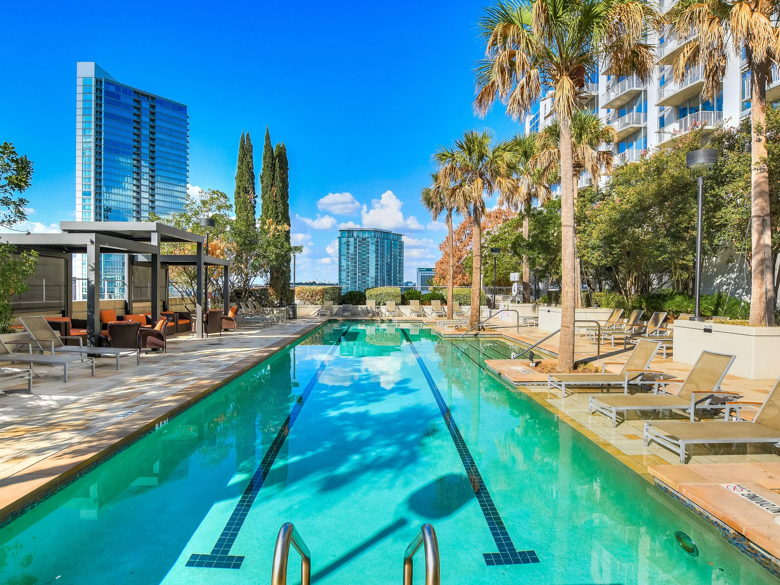 SOLD | 360 CONDOS • 360 NUECES ST UNIT #4111