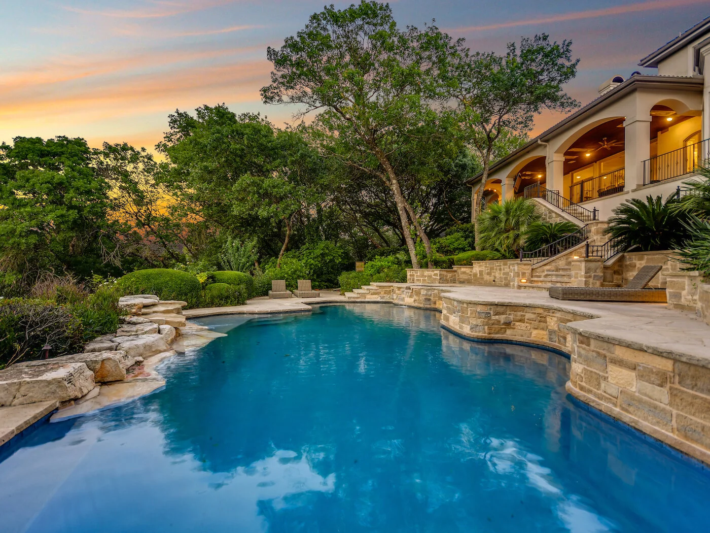 SOLD | 4126 WESTLAKE DR