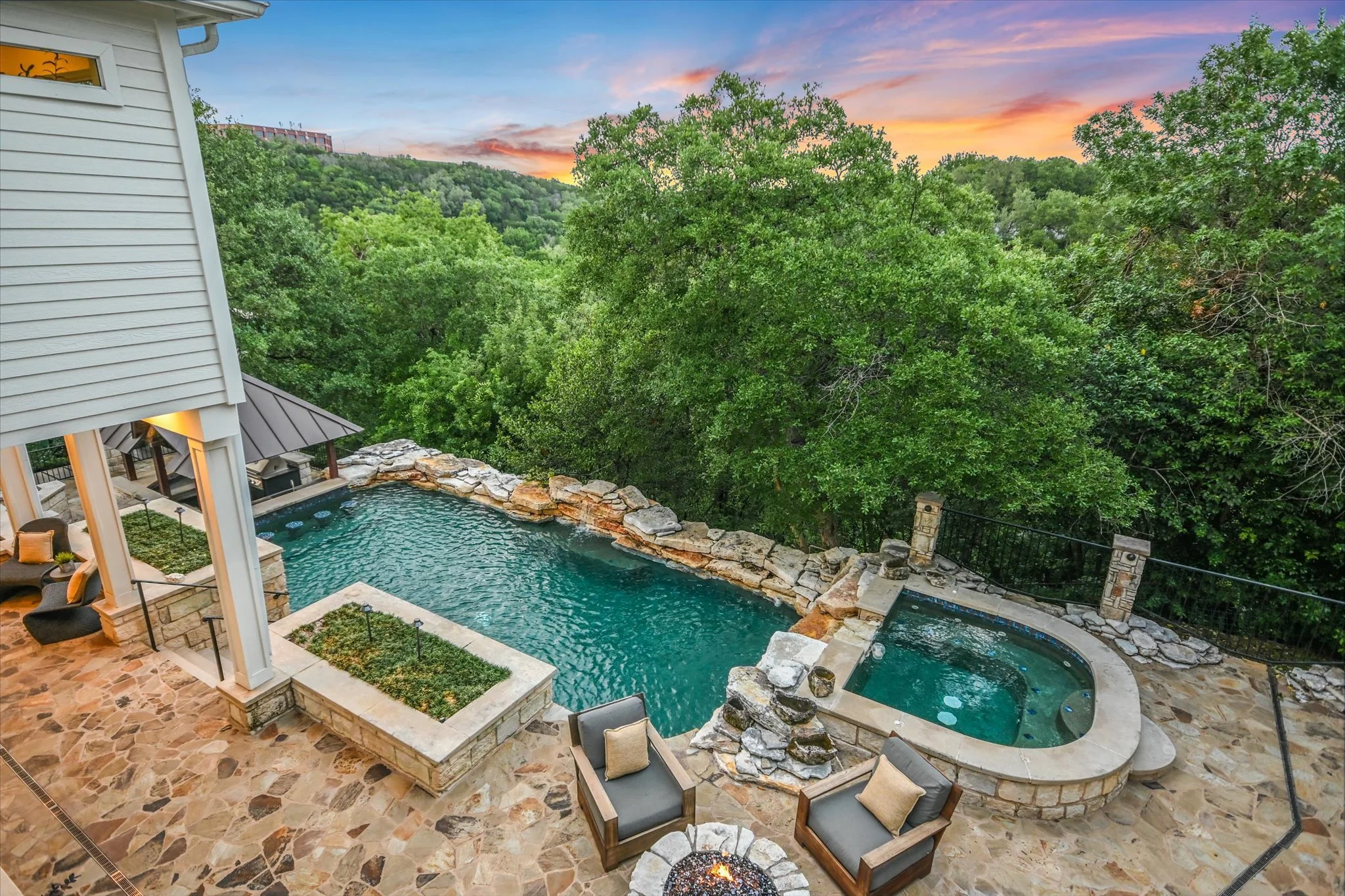 SOLD | 1703 BROOKHAVEN DR