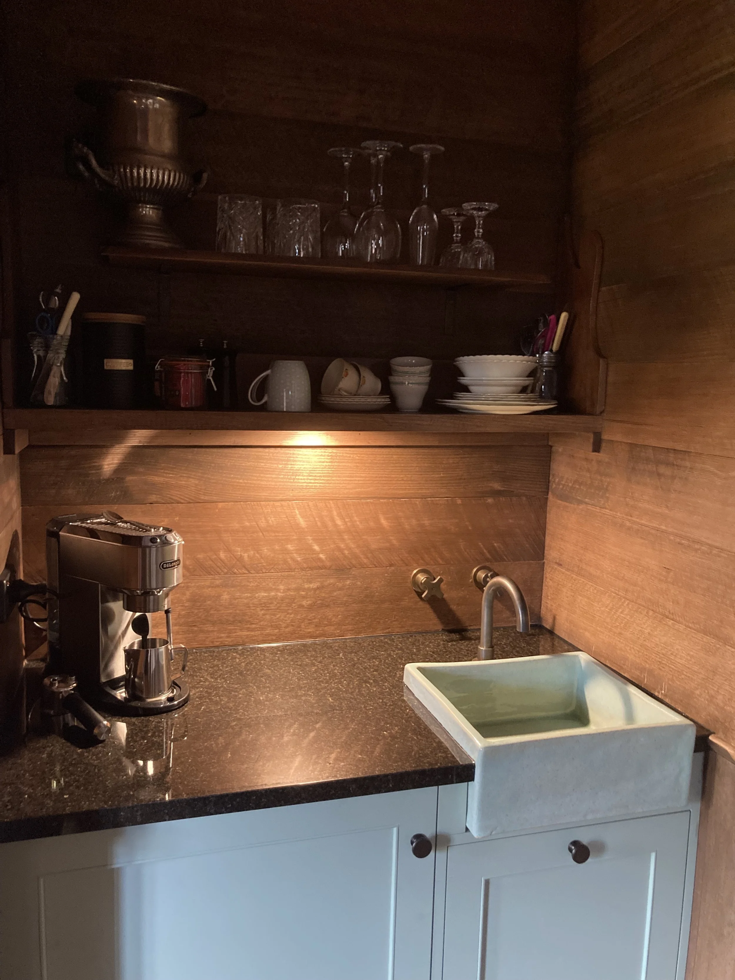 kitchenette.jpg