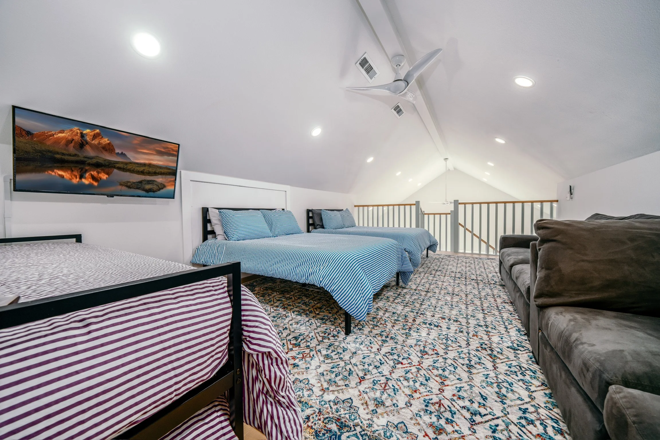 Bentonville Short Term Rental Property Sleeps 8 The Bakewell