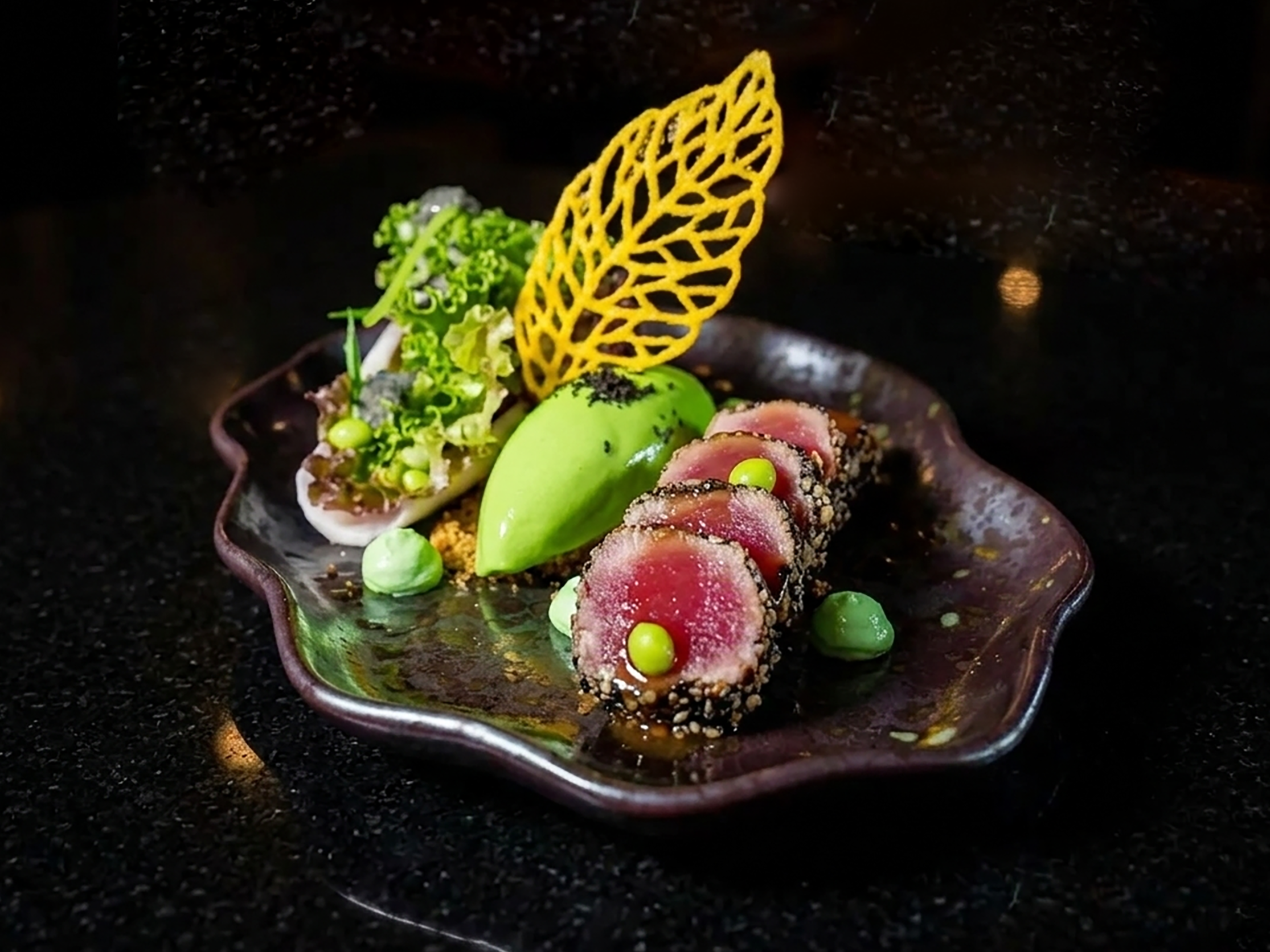 Akami Tataki Ponzu & Avocado Cream With Wasabi Ice Cream  
 Аками татаки с соусом понзу, кремом из авокадо и домашним васаби-мороженым