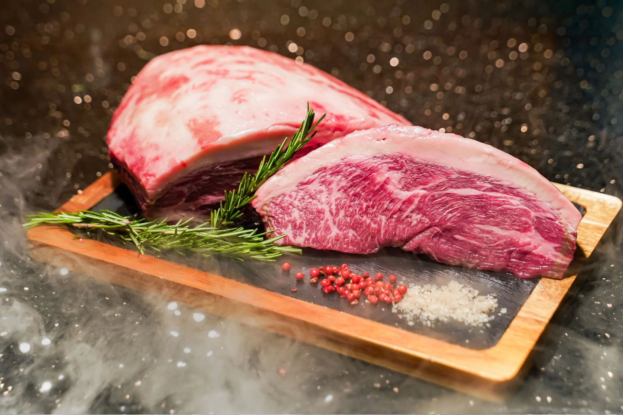 𝐏𝐫𝐞𝐦𝐢𝐮𝐦 𝐖𝐚𝐠𝐲𝐮 𝐀𝐔𝐒 𝐏𝐢𝐜𝐚𝐧𝐡𝐚 𝐎𝐩𝐚𝐥 𝐆𝐫𝐚𝐢𝐧 𝐅𝐞𝐝 𝟑𝟖𝟎 𝐃𝐚𝐲𝐬 𝐌𝟖+
–𝑇ℎ𝑒 𝐵𝑢𝑡𝑐ℎ𝑒𝑟’𝑠 𝐹𝑎𝑣𝑜𝑟𝑖𝑡𝑒 - Grain-fed for 380 days, this Australian Wagyu Picanha features exceptional marbling (M8+) with a firm yet tend