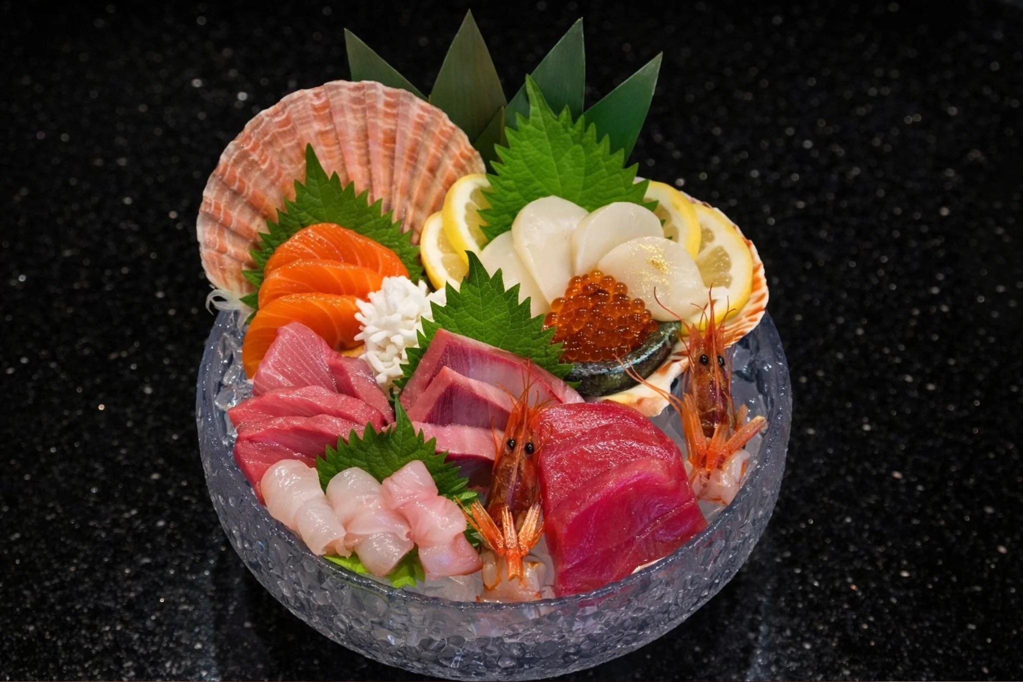 𝑺𝒂𝒔𝒉𝒊𝒎𝒊 𝑺𝒆𝒕 (𝒇𝒐𝒓 𝟐 𝒑𝒆𝒓𝒔𝒐𝒏) 
Chutoro/ Akami/ Hamachi/ Salmon
Spanish red prawn/ Ikura/ Hotate 
Served with fresh Wasabi
Сет сашими (на 2 персоны)
Чуторо / Аками / Хамачи / Лосось
Испанская красная креветка / Икра лосося / Хотате
По