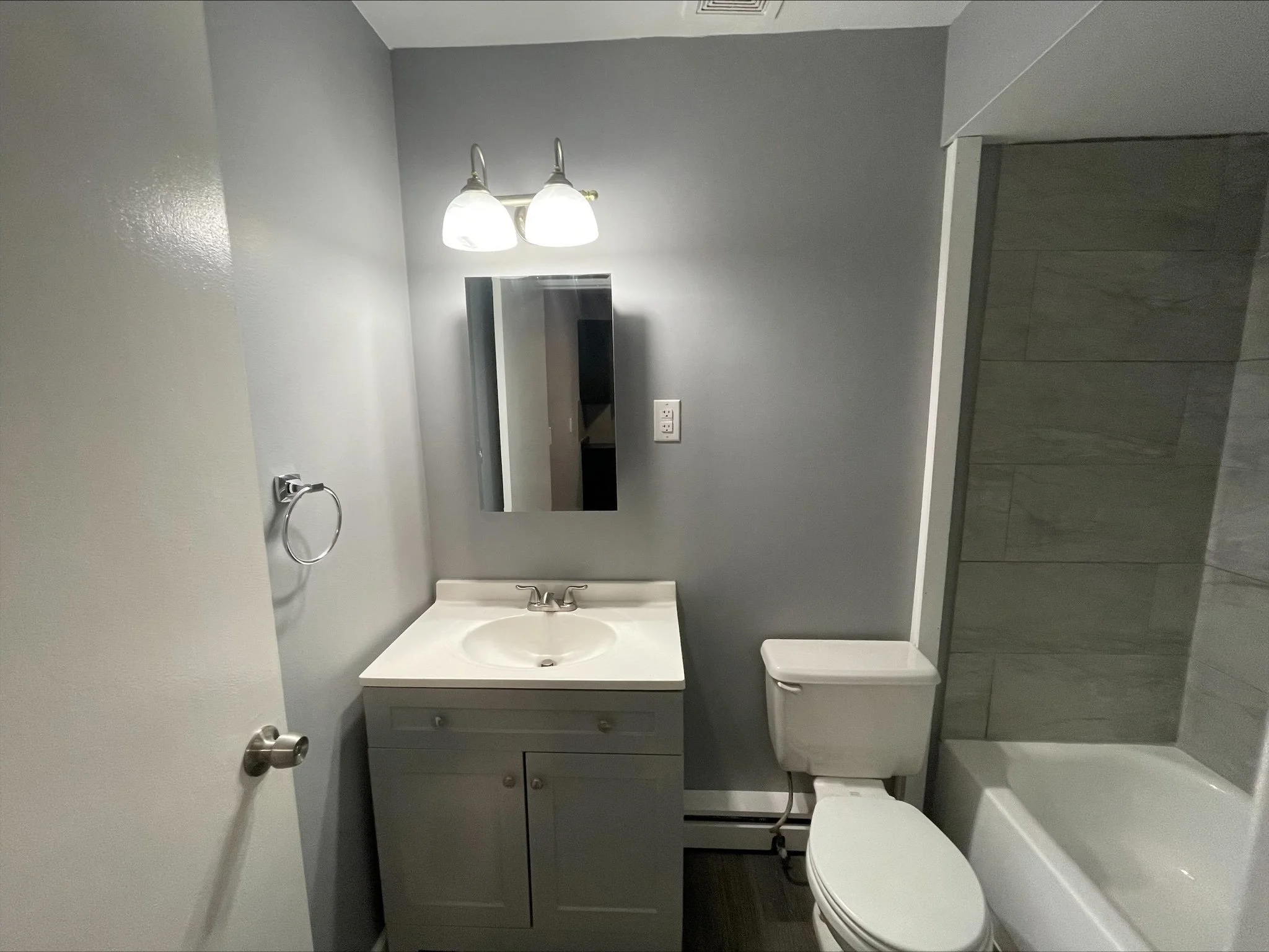 802 Asylum - Apt 3 (7).jpg