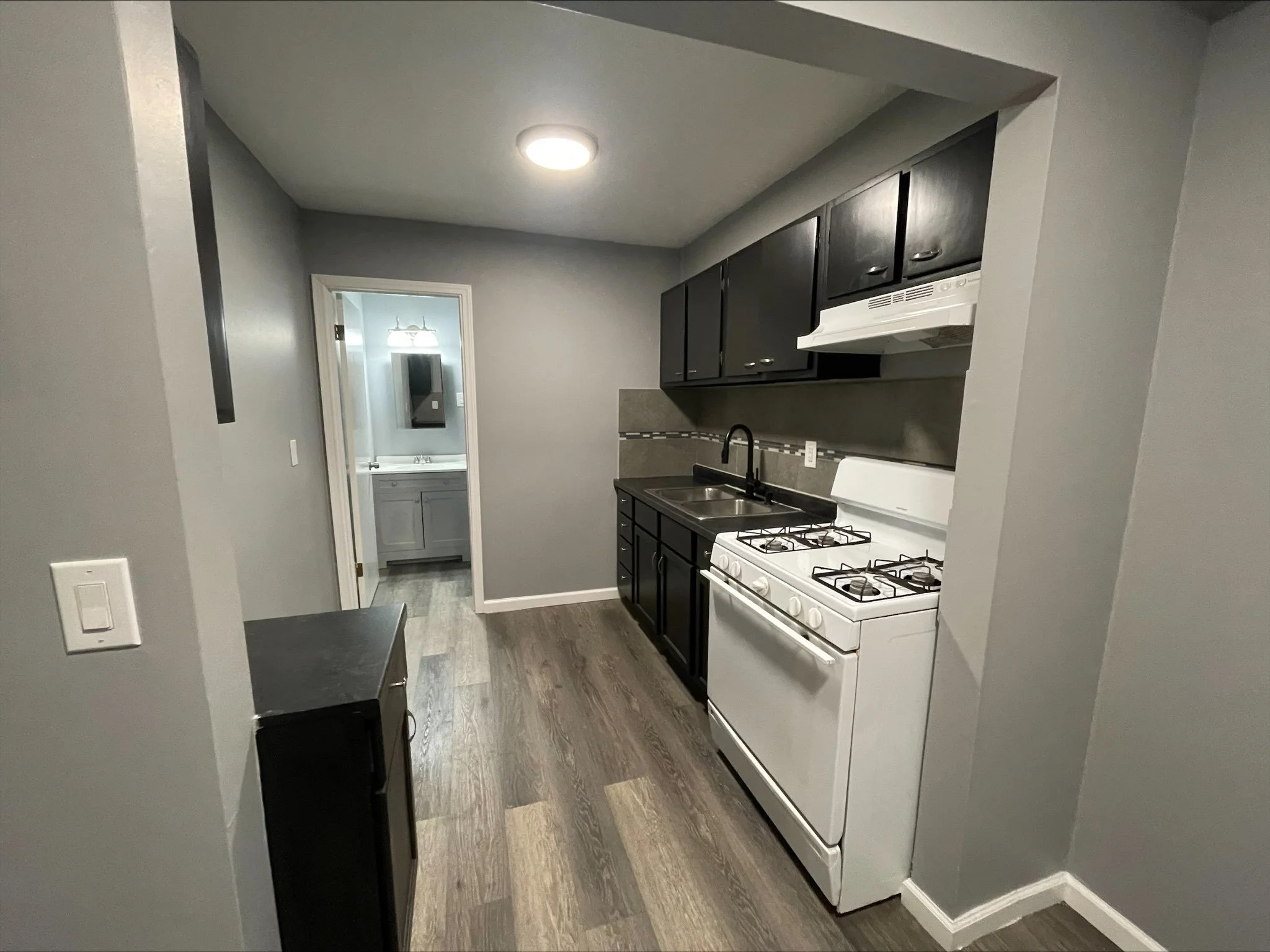 802 Asylum - Apt 3 (1).jpg