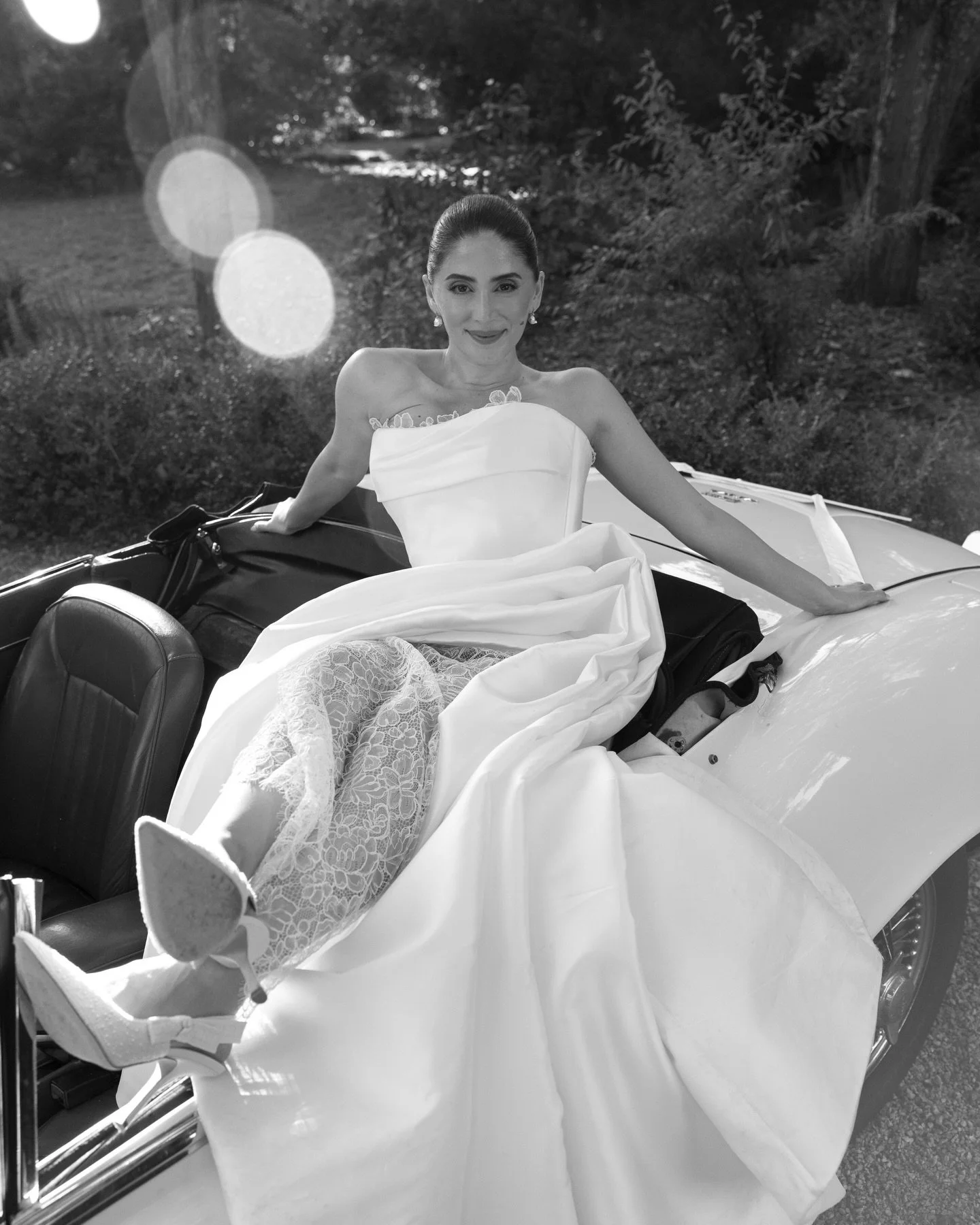 No better way to kick off my 2026 wedding season than at @redleafwollombi with Lara &amp; Chad 🤍

40-degree heat, and not once did it slow them down. From the very first moment, the energy was there and we felt so lucky to be part of it.

I&rsquo;m 