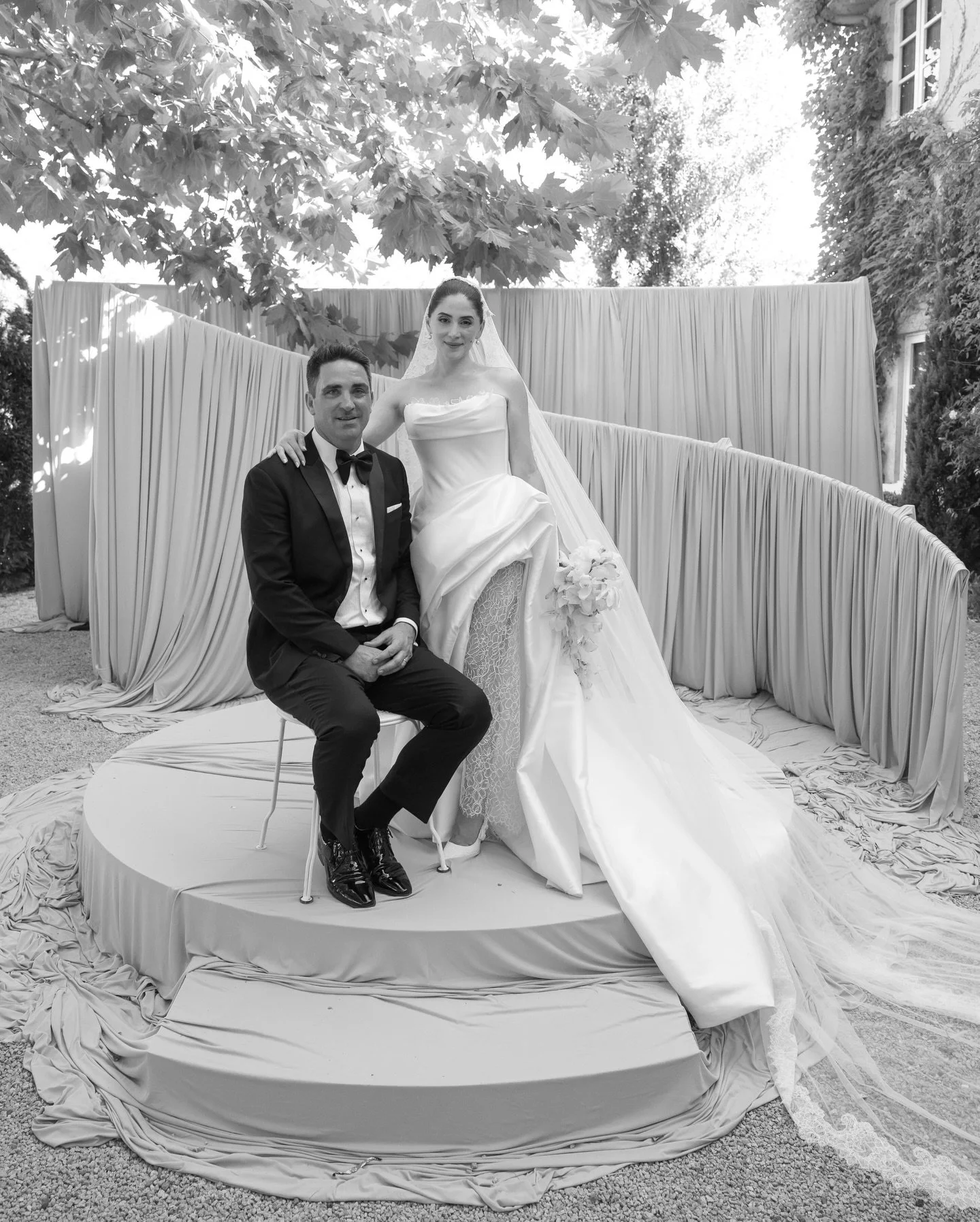 Photo &amp; Cinema highlights from Lara &amp; Chad&rsquo;s day at @redleafwollombi 🤍

Wedding Planner &amp; Stylist &mdash;&nbsp;@yourdaybychloe
Photographer &amp; Videographer &mdash;&nbsp;@pearcebrennanweddings
Venue &mdash;&nbsp;@redleafwollombi
