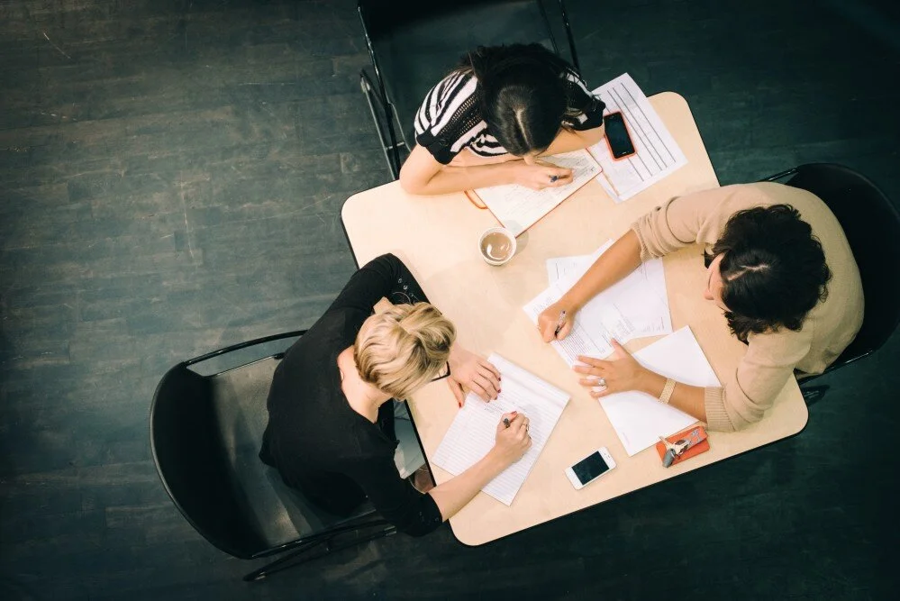 office-meeting-from-above_t20_En1x6J.jpg