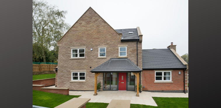 Developer of luxury homes in Derbyshire teams with award-winning Masterframe