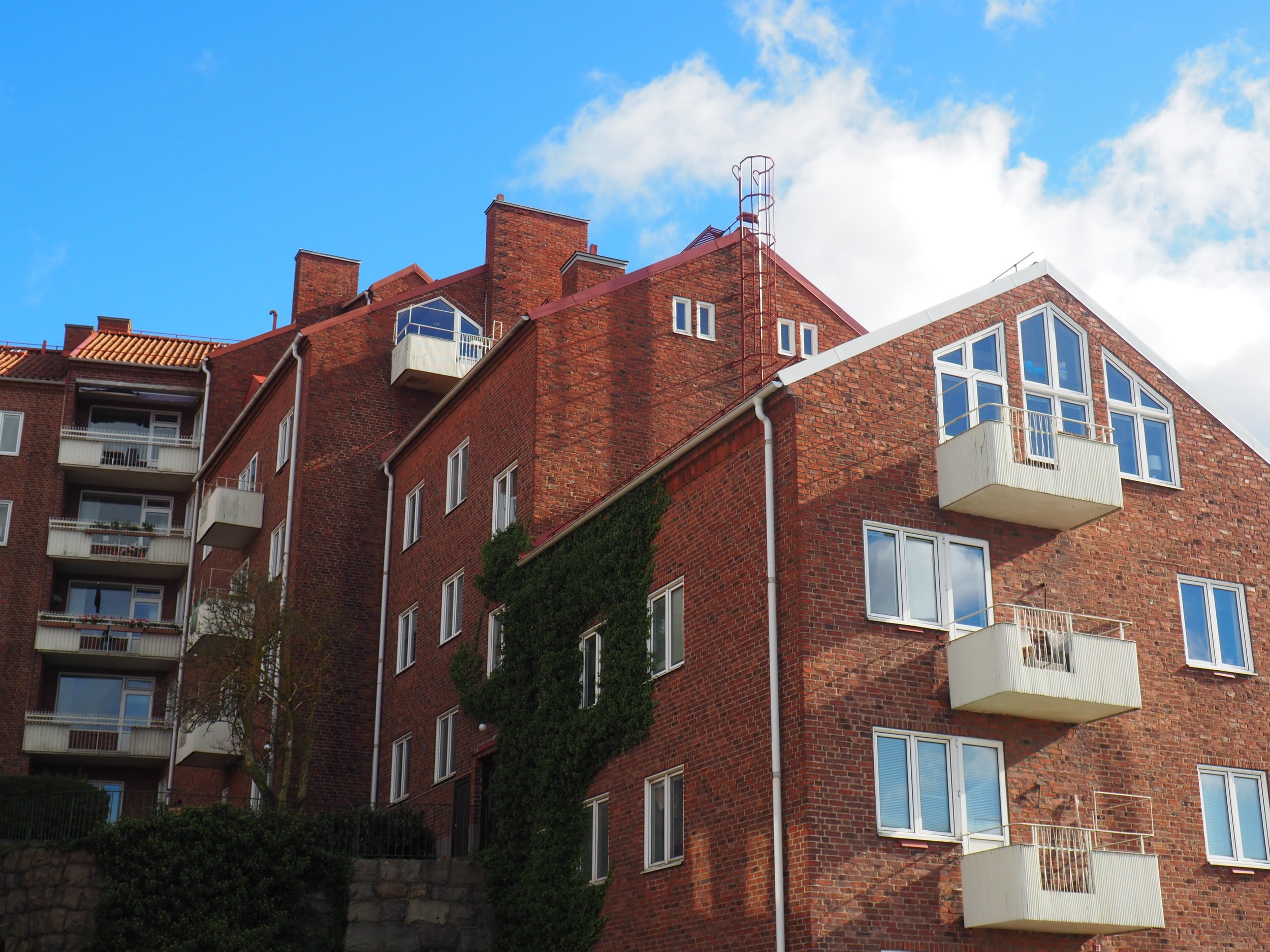 What Are Multi Unit Freehold Blocks (MUFB)?