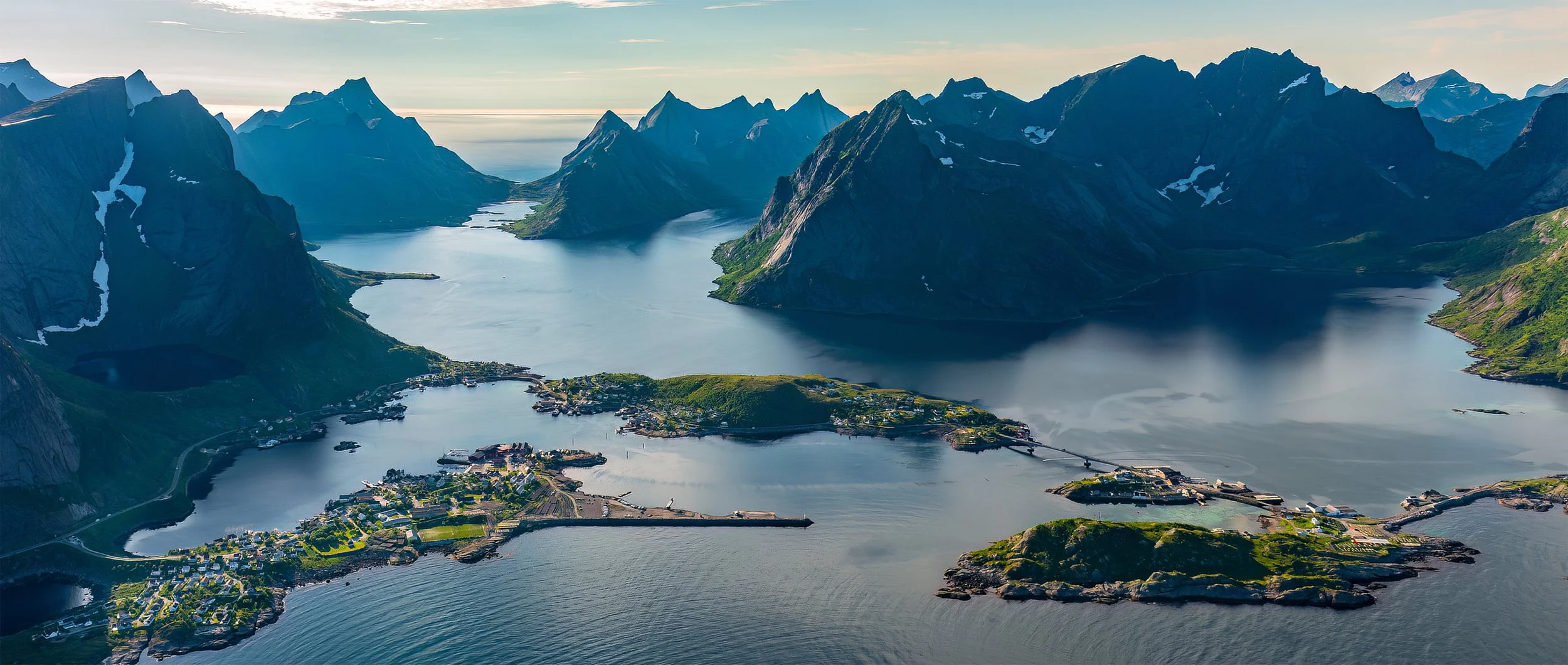 _LWB2705-Reine-Lars Westvig copy.jpg