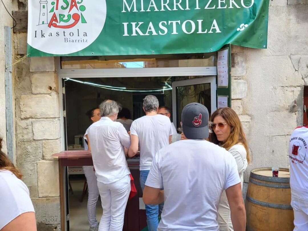 Baionako bestak
Zatozte !
Brasserie du Trinquet saint Andr&eacute; 
#baionakobestak #f&ecirc;tesdebayonne #itsasargiikastola