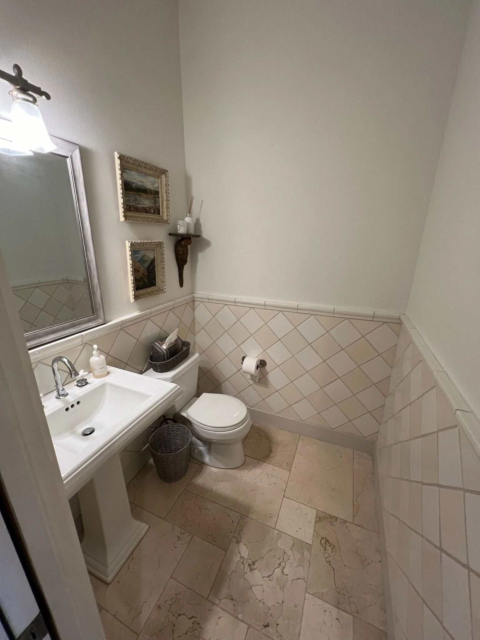 Bee Cave  - Powder Room- Before.JPG