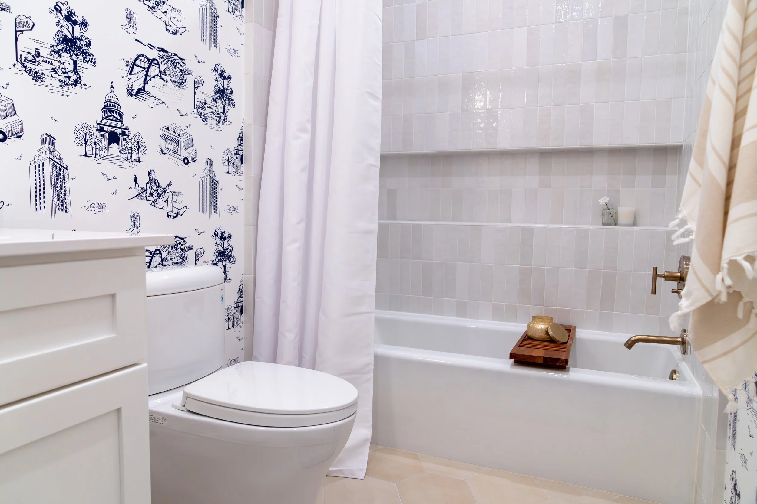 Miller - Guest Bathroom - Pleasant Panorama - 6.jpg