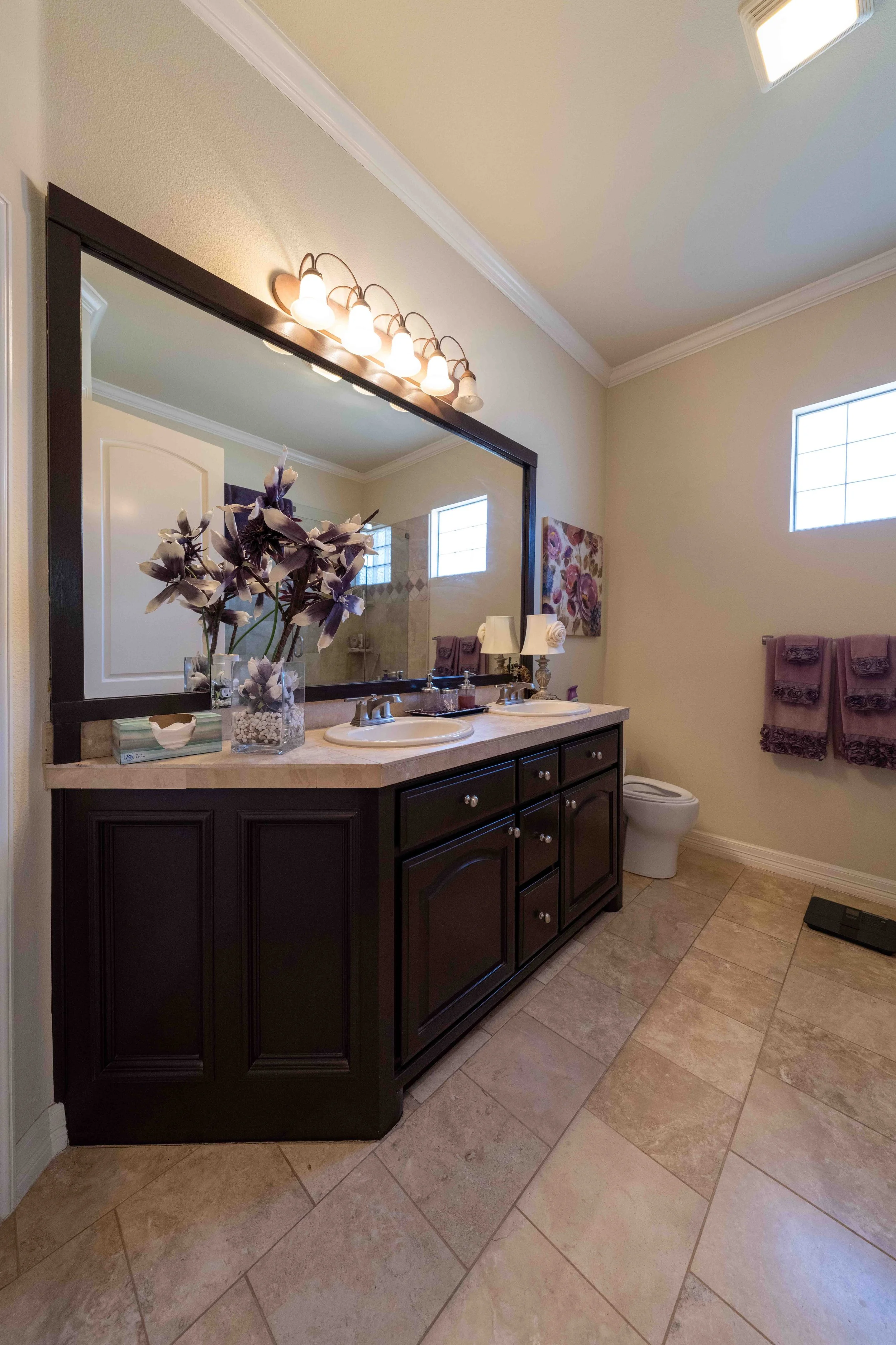Barton - Bathroom - Before.jpg