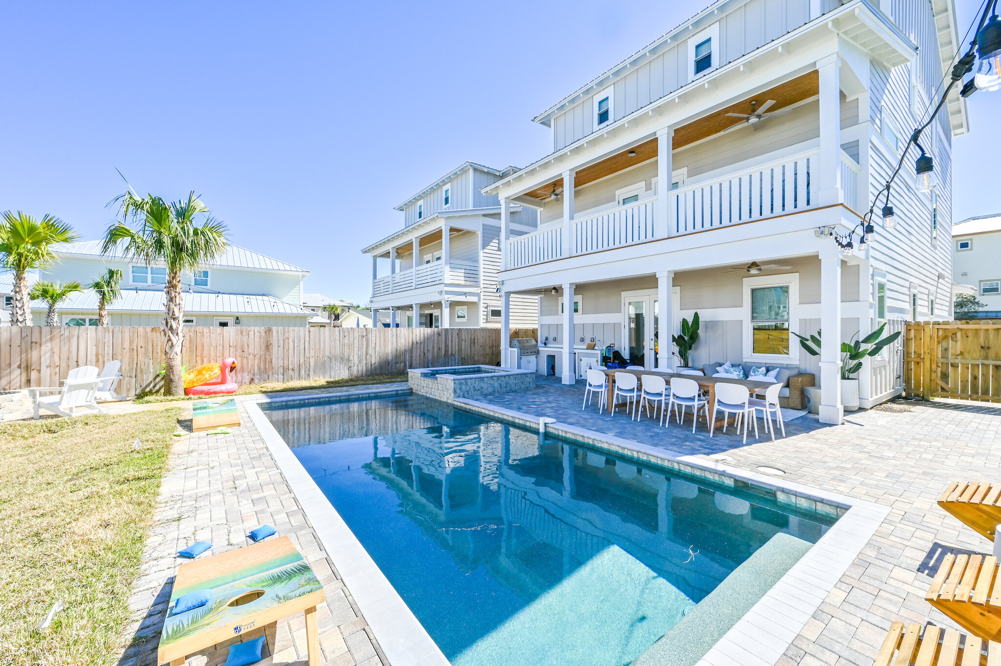 Check out our newest Villa located in #miramarbeach, book now and be the first guests to enjoy it! 
.
.
.
.
#vacationtime #traveladdict #vacations #travelgoals #vacationhome #vacationmode #airbnbhost #beach #miramar #miramarfl #miramarbeach #destin #