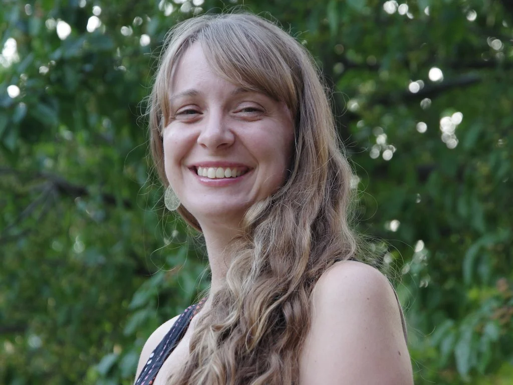 Teresa headshot sized (1) copy.jpg