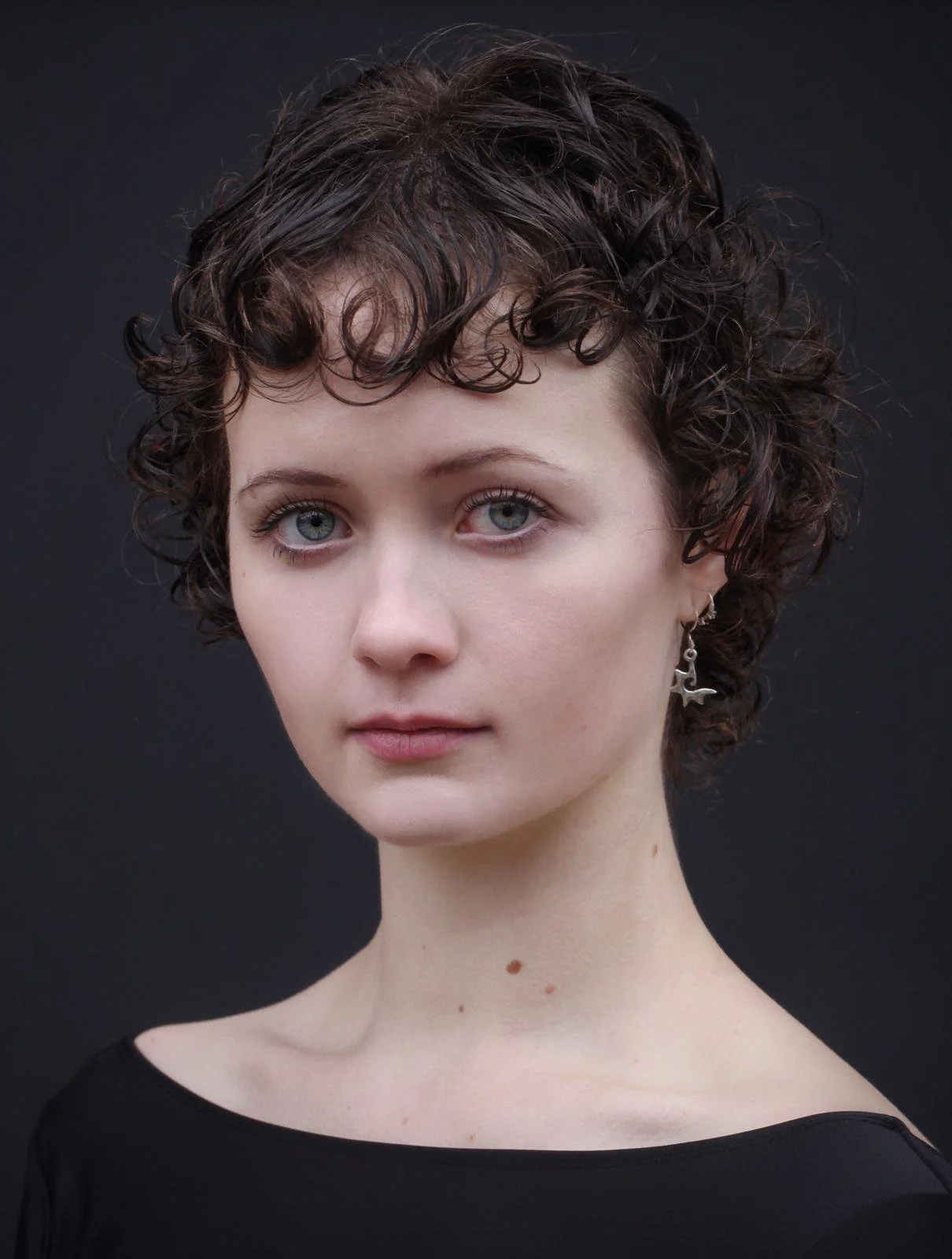 Evie Leigh Savage - 
Dance Artist/Teacher/Model
Team GB Rhythmic Gymnastics
Training in Vaganova technique.