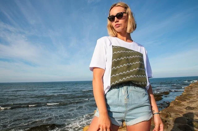 Oh YAS! @anniehosie looking sensational for @joamistudio_ 💋.
.
.
.

#scottishknitwear #fashioneditorial #scottishmodels #fashionphotography #fashionphotographer #scottishsummer #thisisscotland 💝