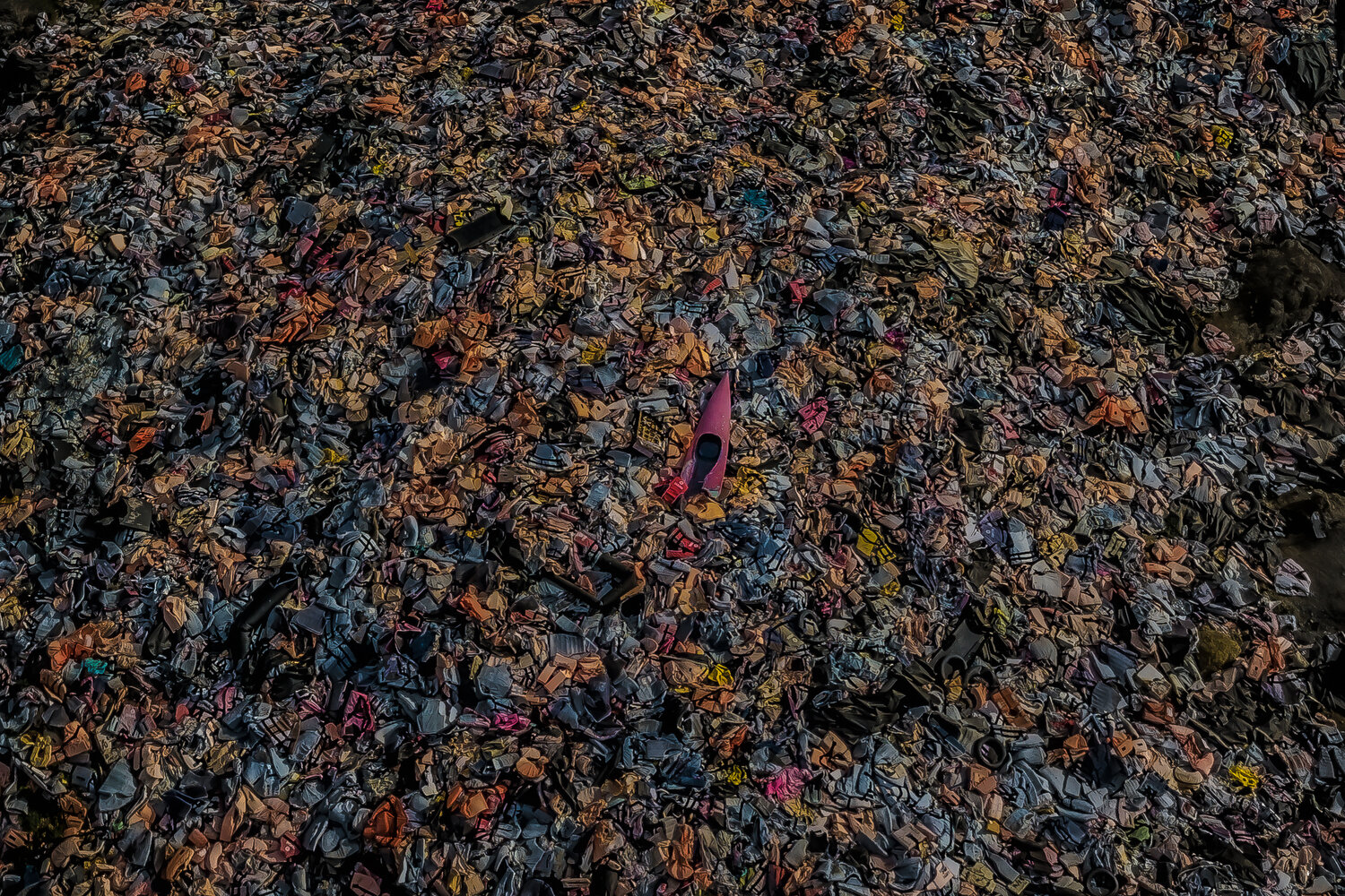  Efthalou, Lesbos - 20/11/2019  The “Life Jacket Graveyard”. Life jackets and rubber boats left by migrants after they arrive on the island are dumped by authorities on a site near the northern coast of Lesbos. 