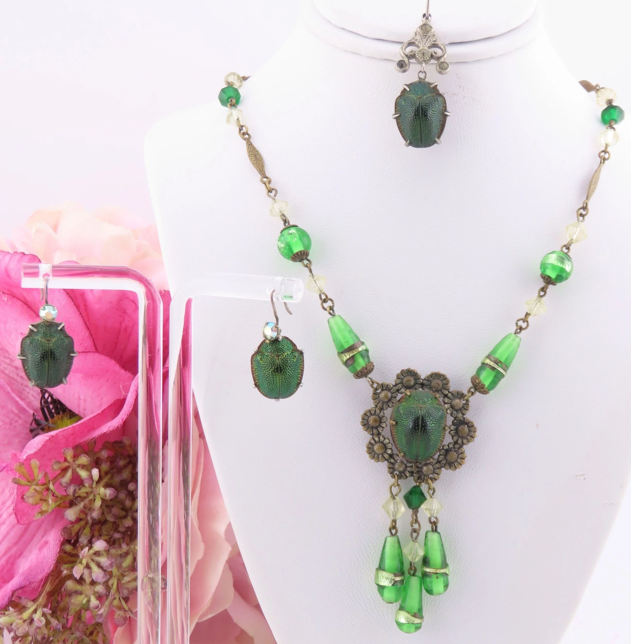 Start 2026 in Style: New Year’s Day Jewellery &amp; Collectables Auction