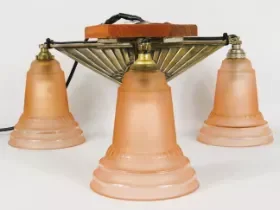 IMPRESSIVE COLLECTION OF ART DECO ITEMS AND LIGHTING