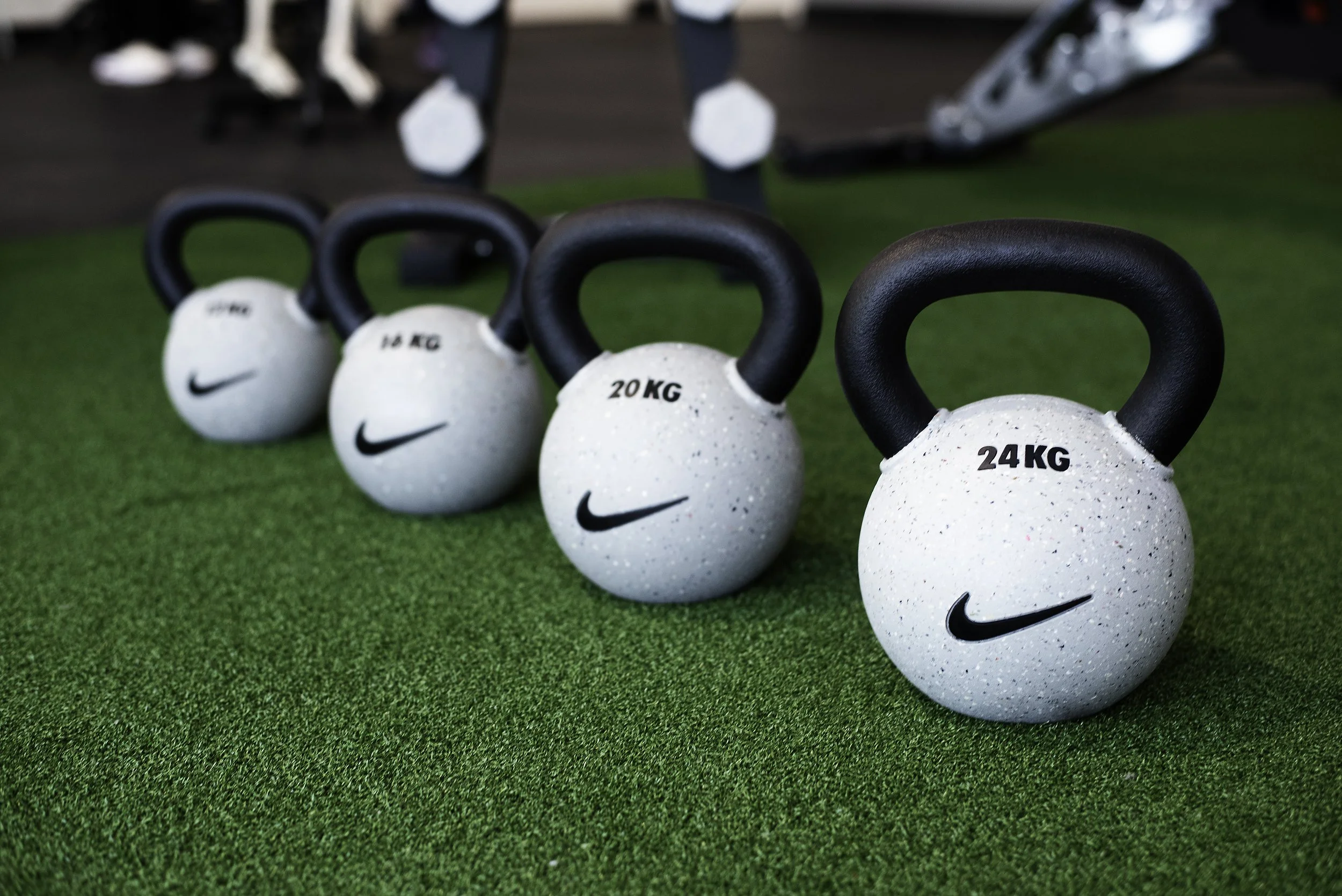 What Are the Best Exercises for Strengthening the Glutes? A Short-on-TimeGuide for Clinicians, Trainers, and Athletes