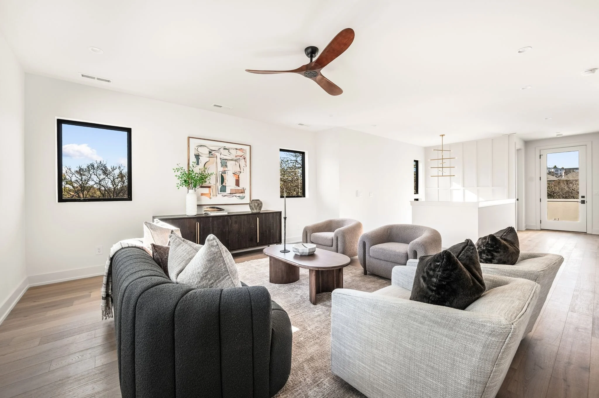 ad2511132-1067.jpg