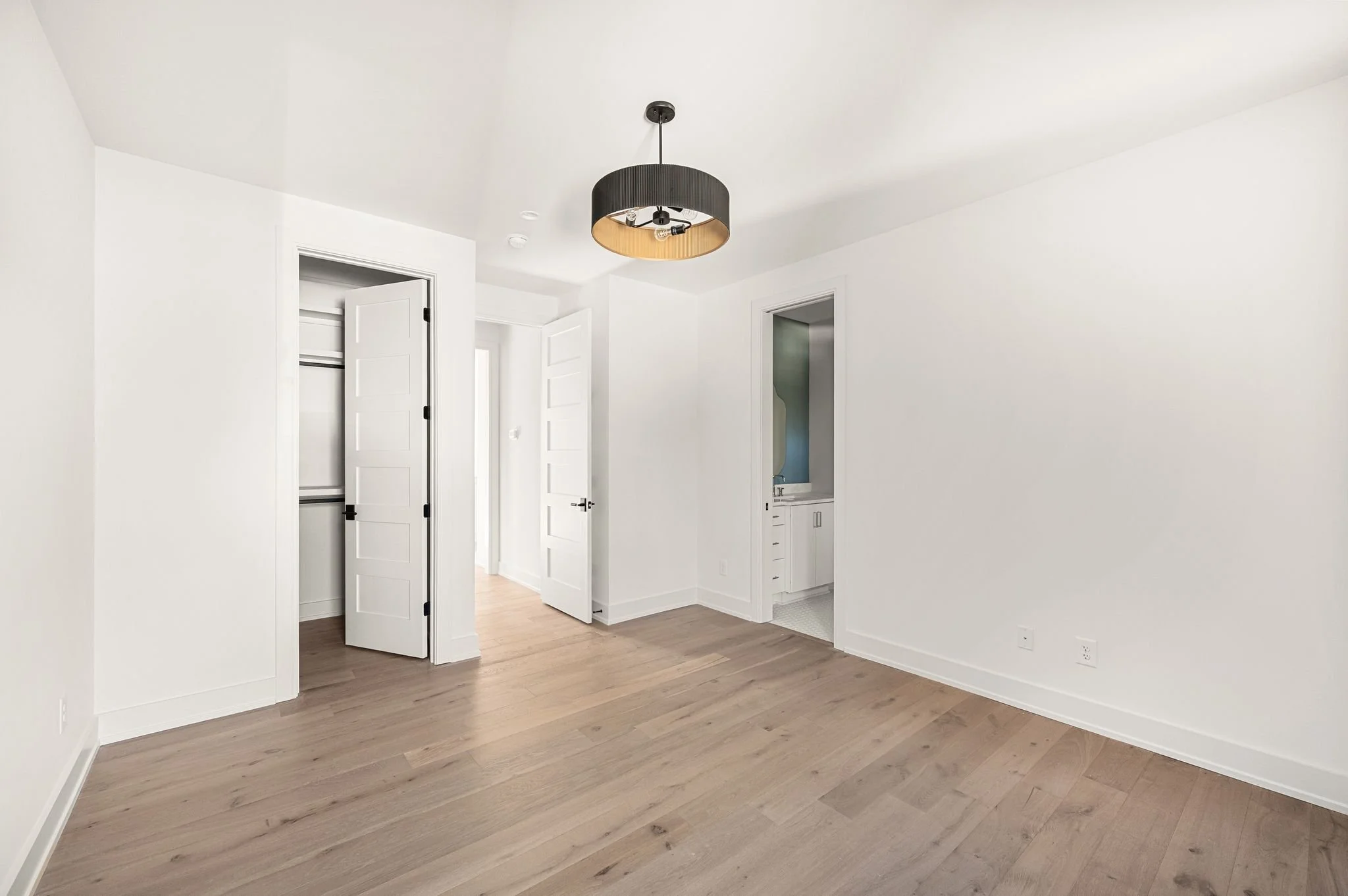 ad2511132-1093.jpg