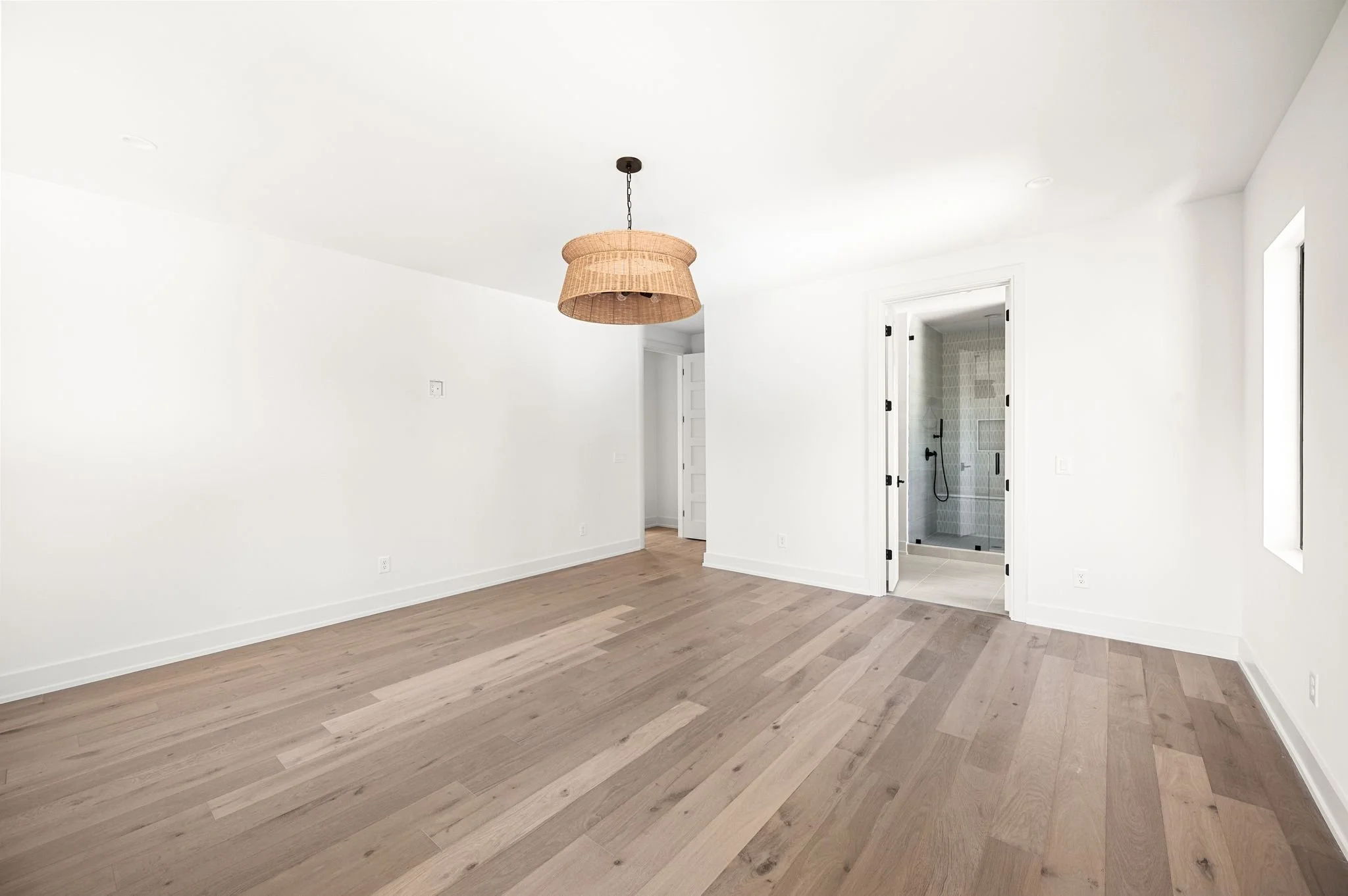 ad2511132-1098.jpg