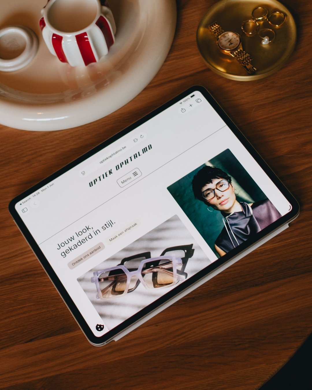 Een website die de collectie laat spreken.

Voor Optiek Ophtalmo cre&euml;erden we een redesign met meer witruimte, een high-end fashiongevoel en een duidelijke focus op de monturen.

Elegant. Tijdloos. Doordacht.

@flandersopticians