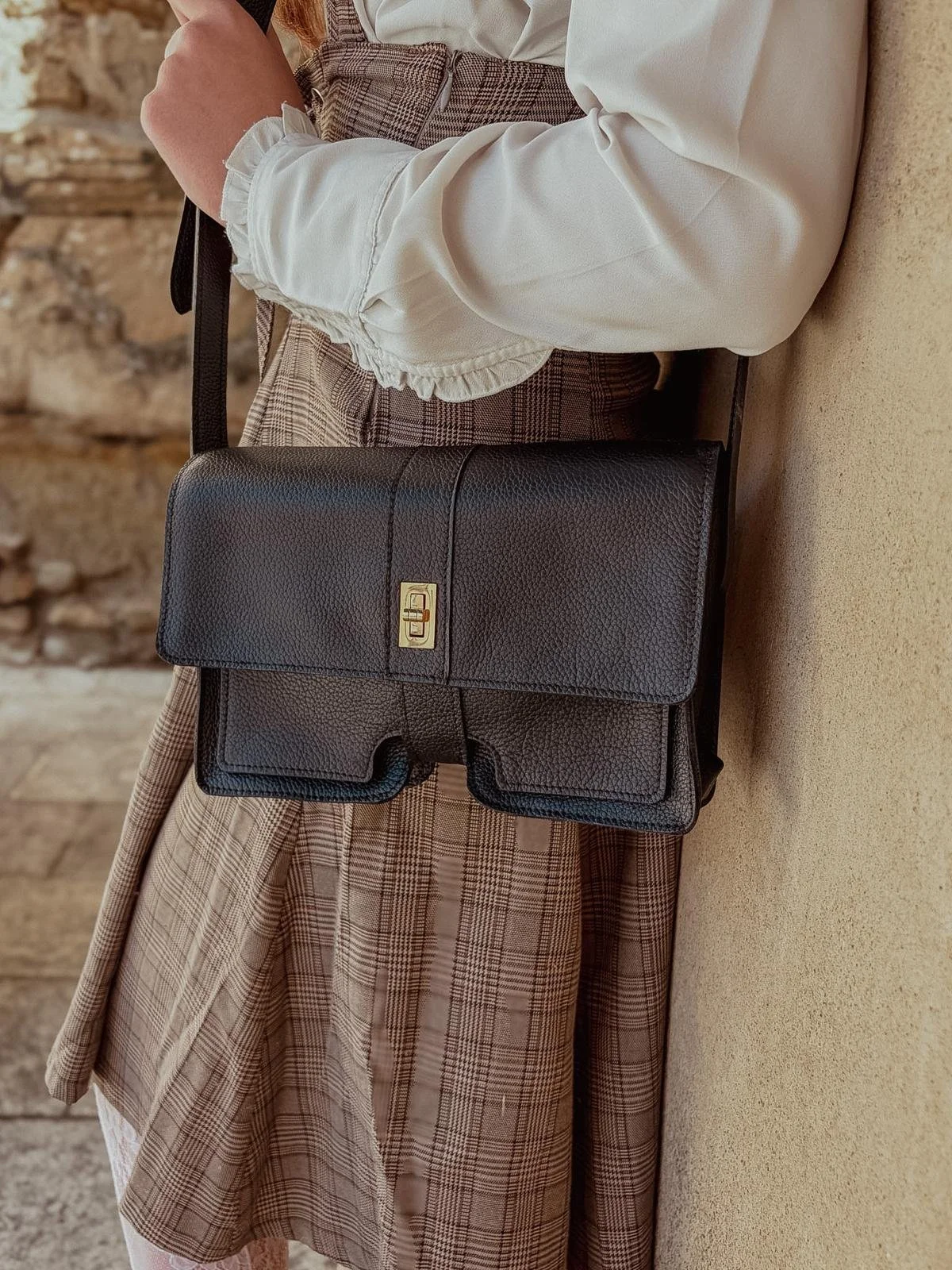 Sac français en cuir noir