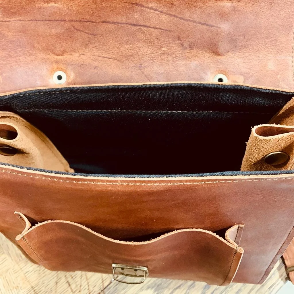 Sac à dos en cuir marron — Maison Rottier Maroquinerie fabriquée