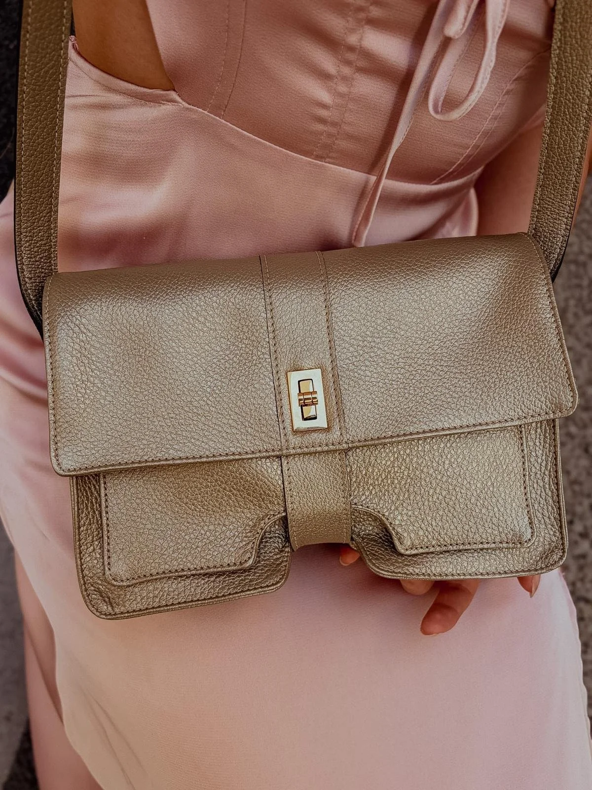 Sac en cuir doré