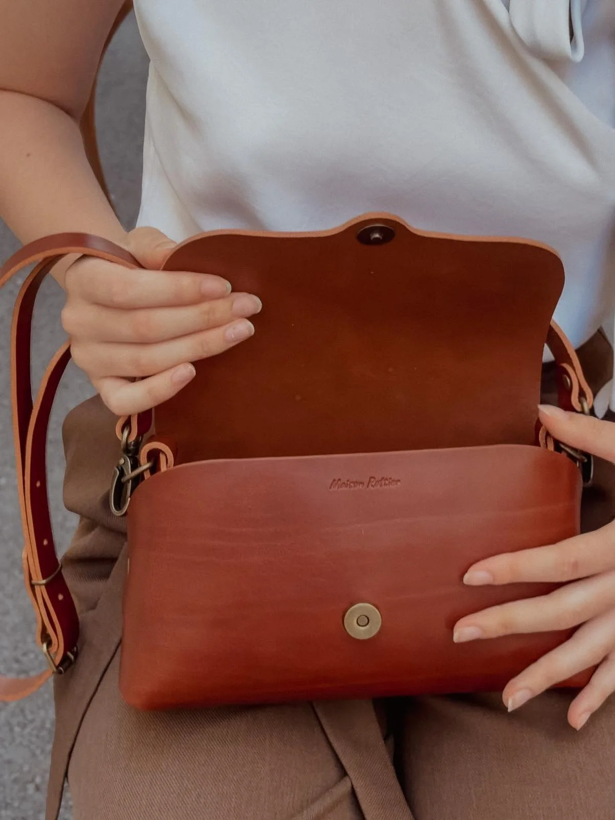 Sac en cuir marron foncé