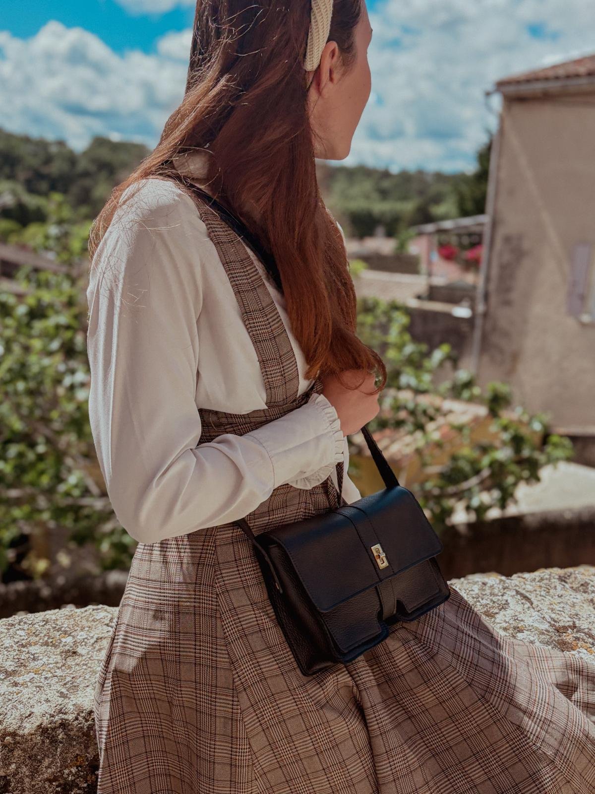 Sac français en cuir noir