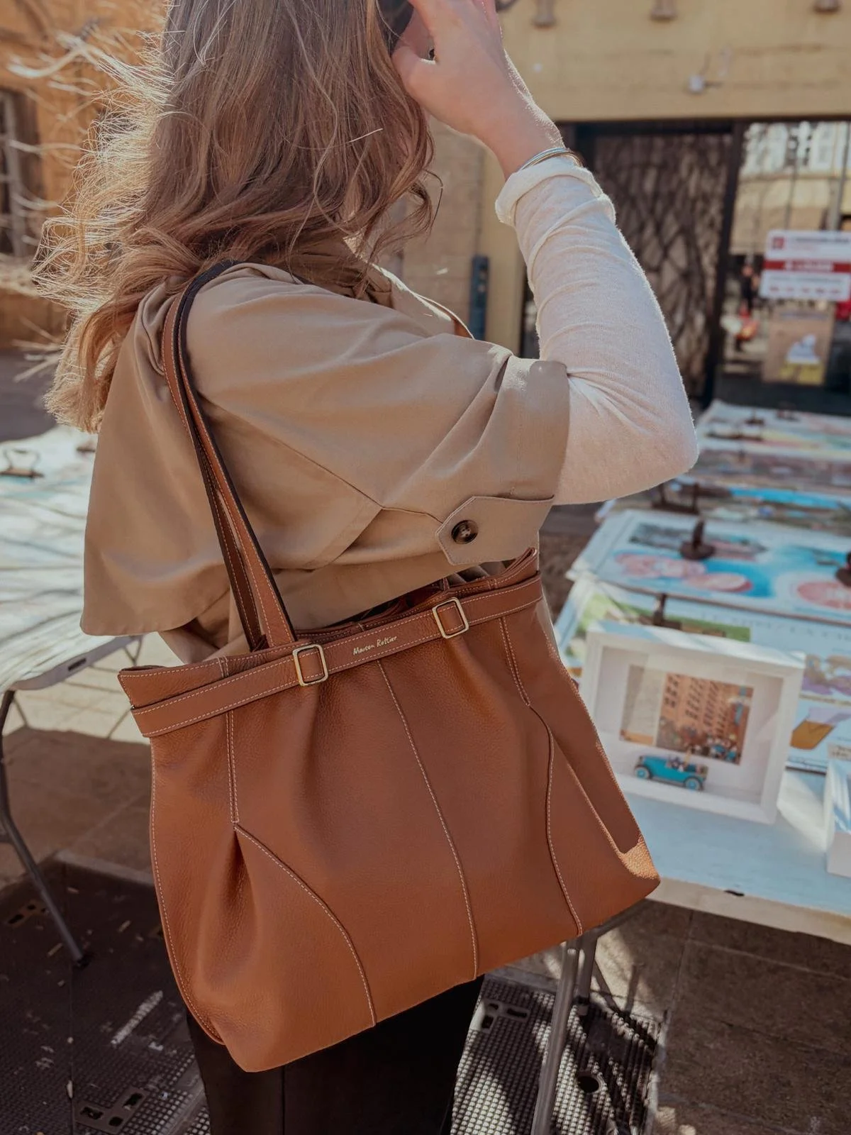 Grand sac cabas en cuir camel