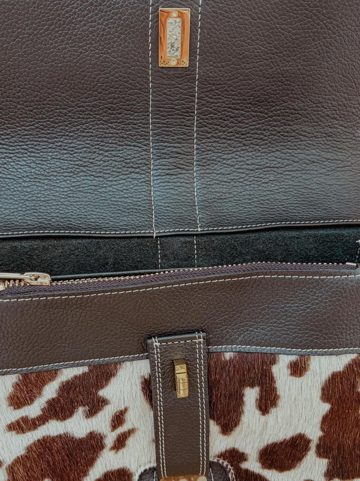 Sac en cuir noir et effet vachette