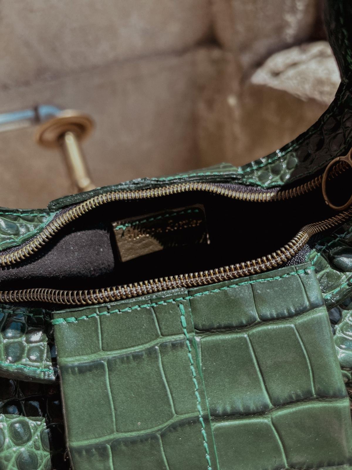 sac en cuir vert style crocodile