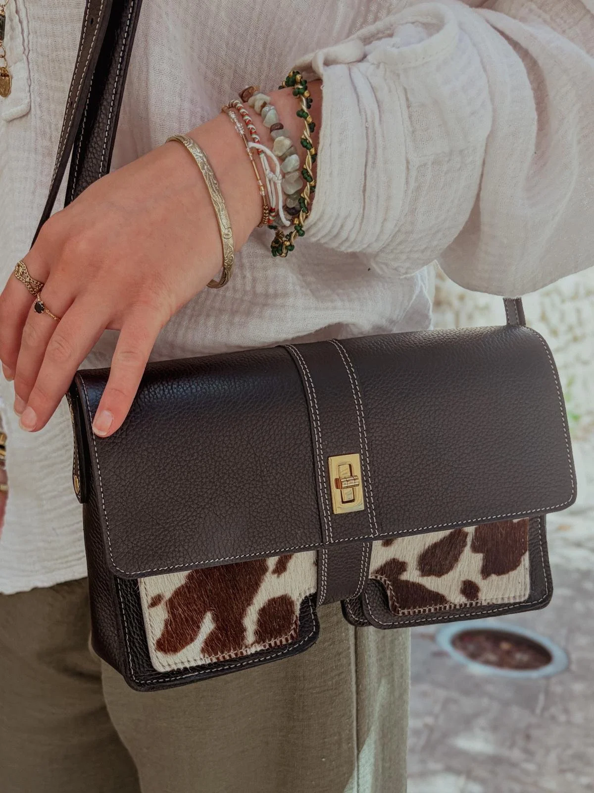 Sac en cuir noir et effet vachette