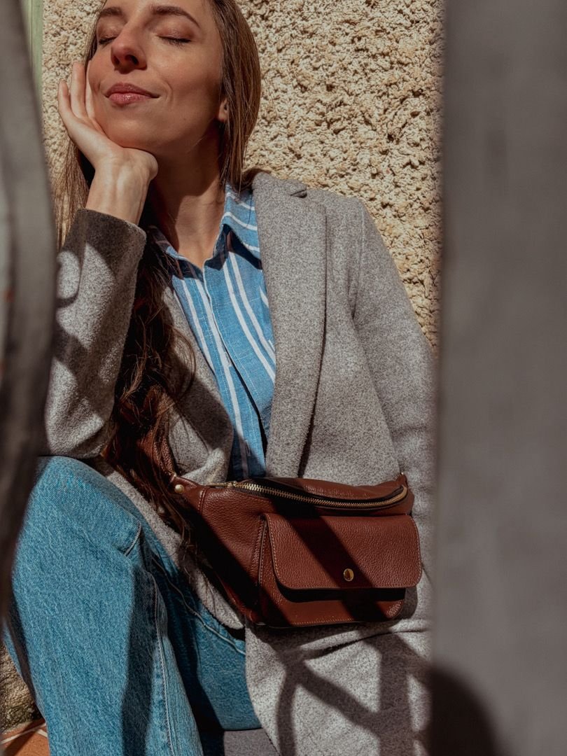 Sac banane en cuir marron chocolat