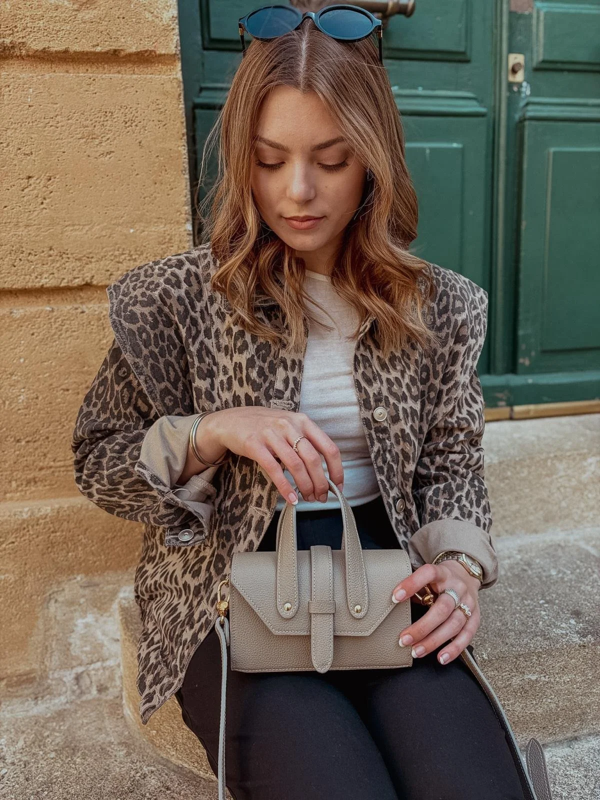 Petit sac en cuir taupe