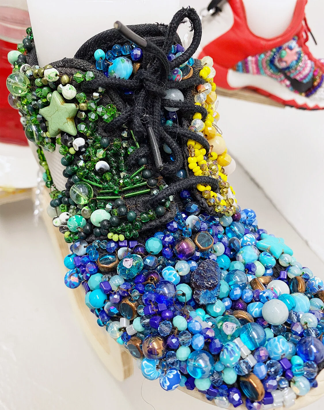 SHOEDETAIL3.jpg