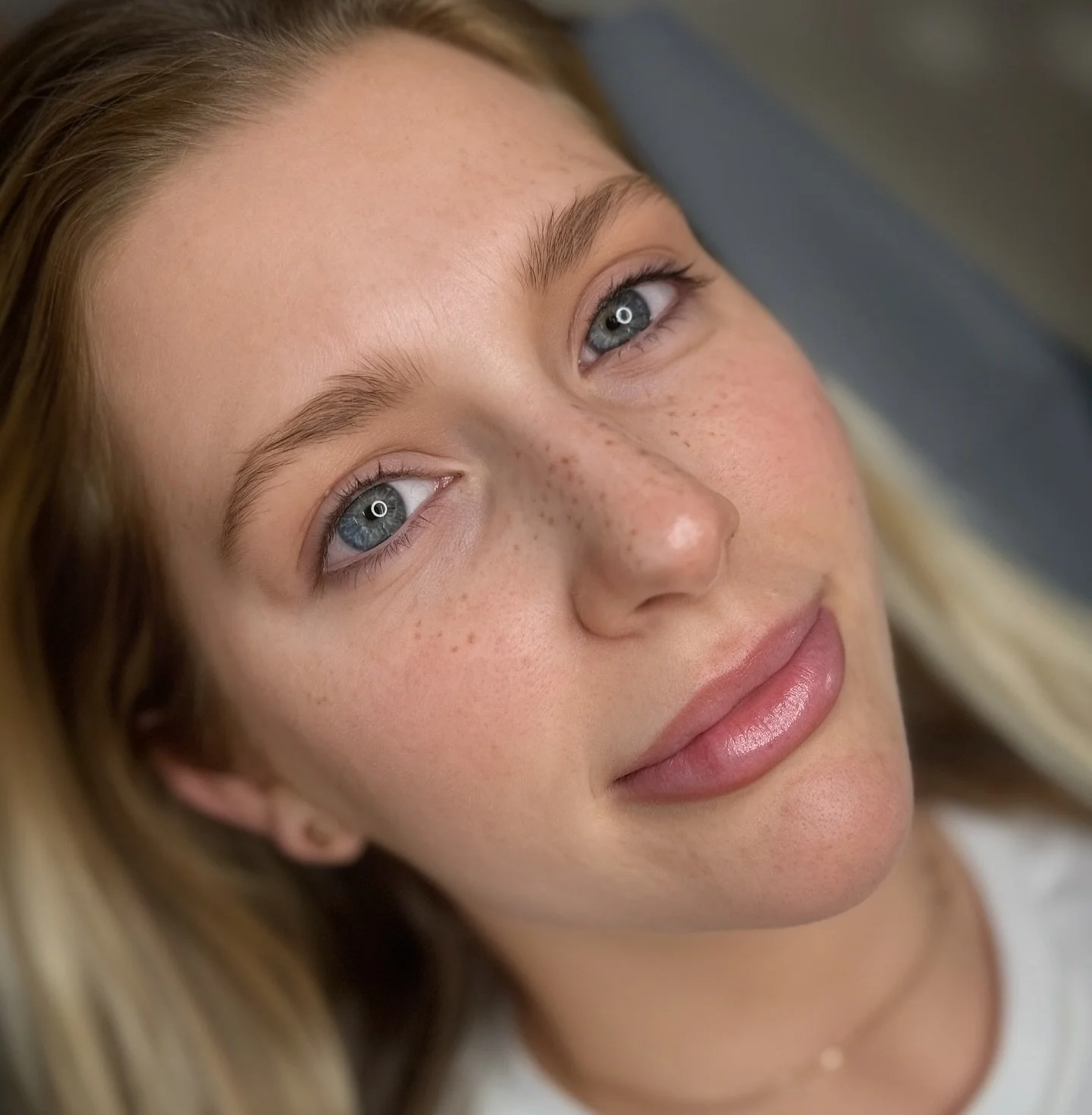 Just a speckle of faux freckle. 
I&rsquo;m loving these cutie nose contours with faux freckles lately!!! 

www.MotherOfBlades.com 
#permanentcosmetics 
#electrumcleanse 
#hushanesthetic 
#permablendpigments 
#finelinestudiopmu