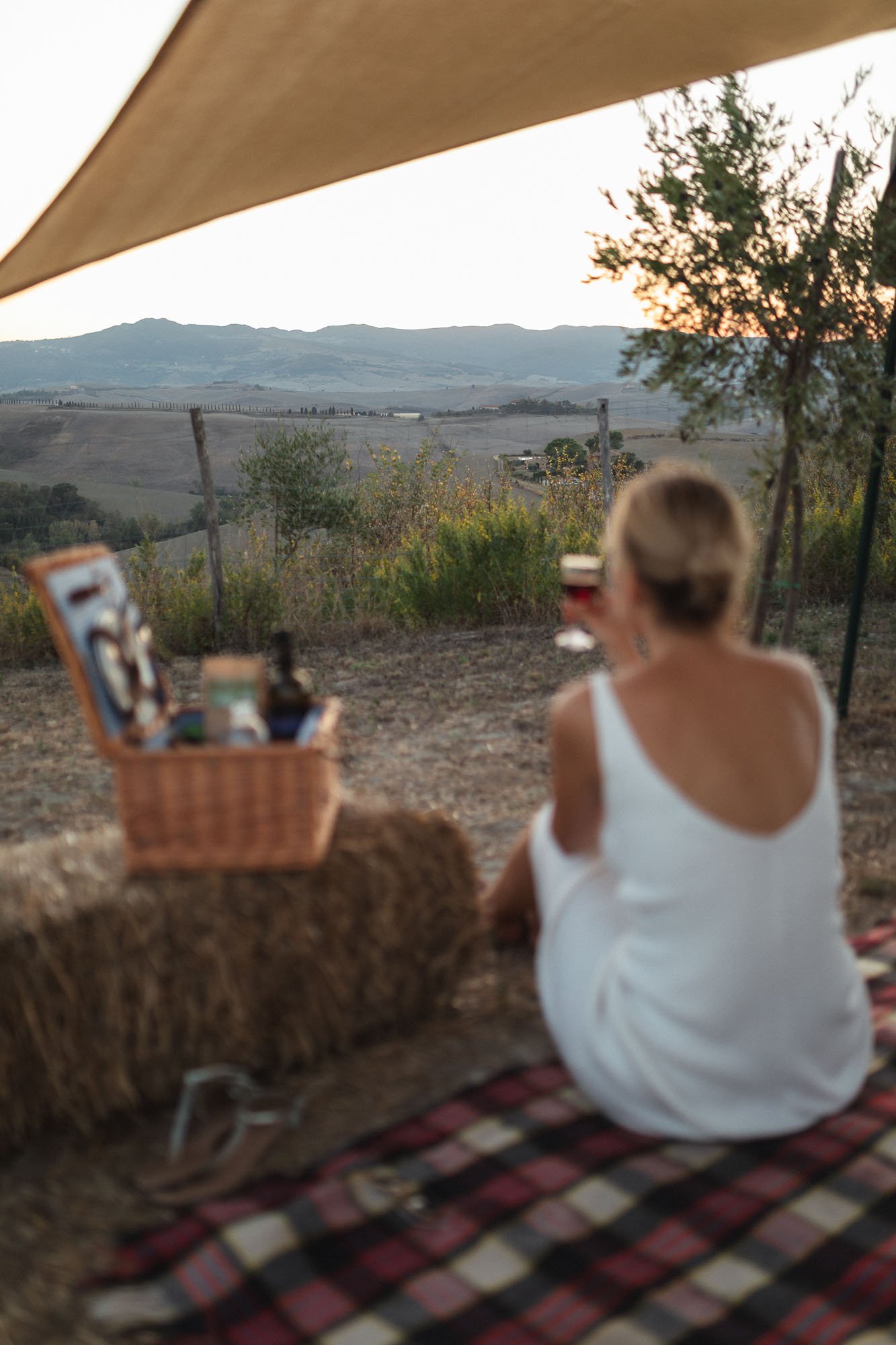 aperi vintage fiat 500 picnic volterra tuscany